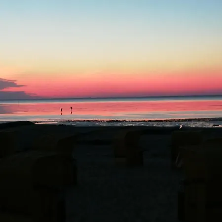 Altes Pastorenhus - Land Und Апартаменты Osterbruch