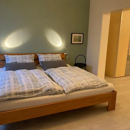 Altes Pastorenhus - Land Und Апартаменты Osterbruch