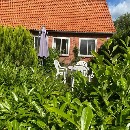 Altes Pastorenhus - Land Und Apartment Osterbruch