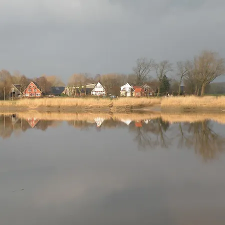 Апартаменты Altes Pastorenhus - Land Und *