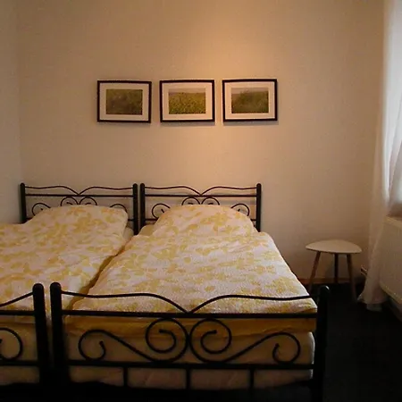 Altes Pastorenhus - Land Und Апартаменты Osterbruch